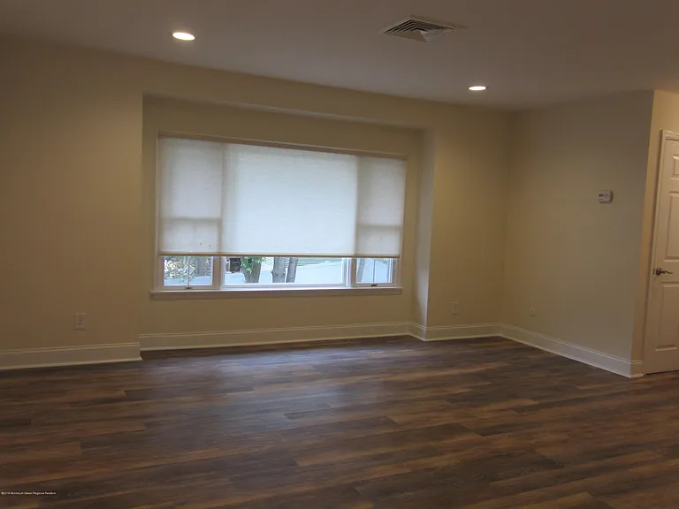22 Lasatta Ave #2B — Photo 12
