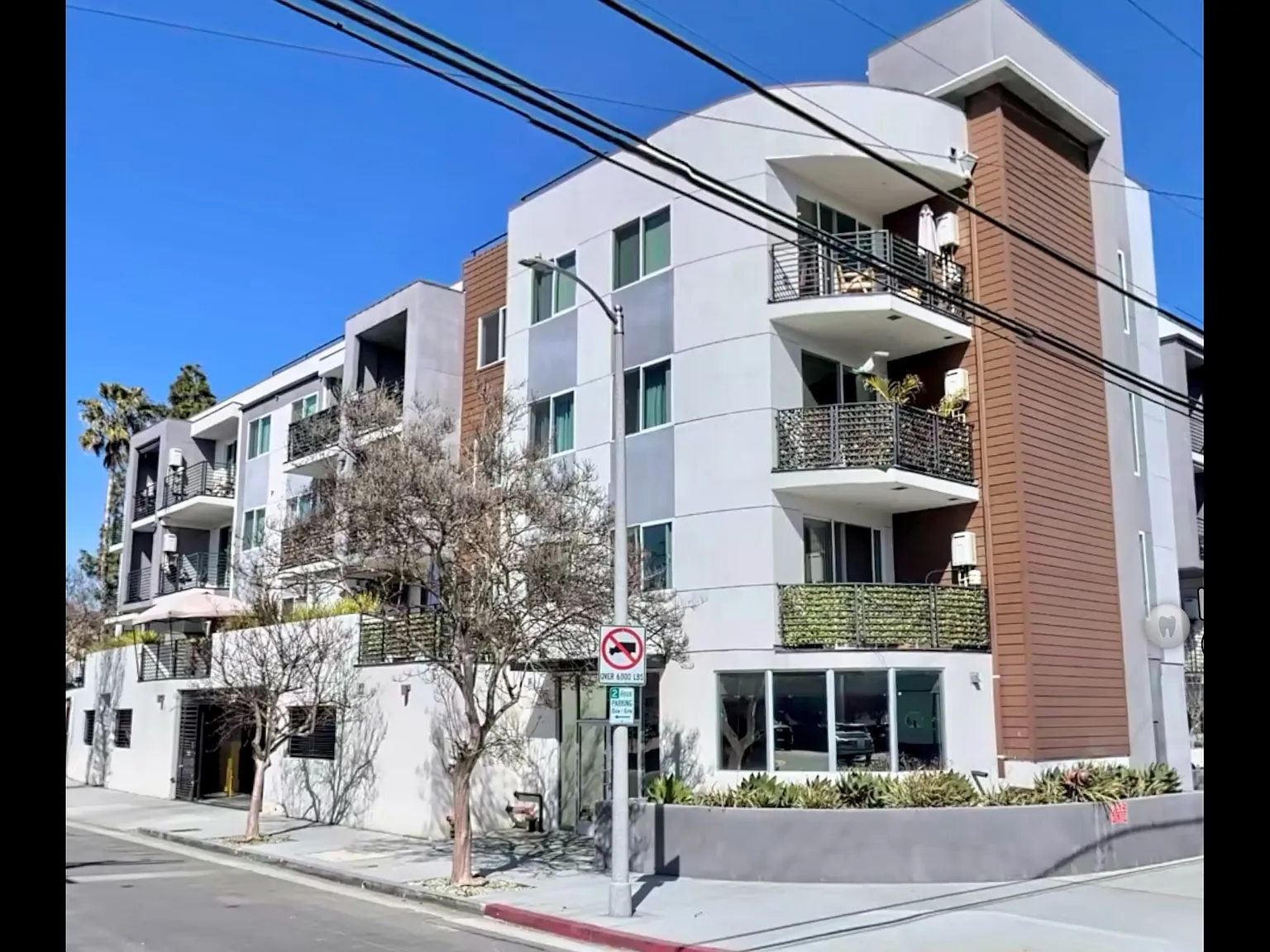 1 bed, 700 sqft, $2,170 — Photo 2