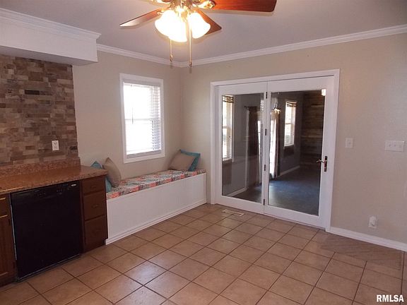 4th image of 137 Rebecca Ln