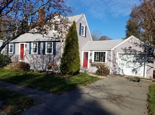 8 Parsons Dr, Beverly, MA 01915