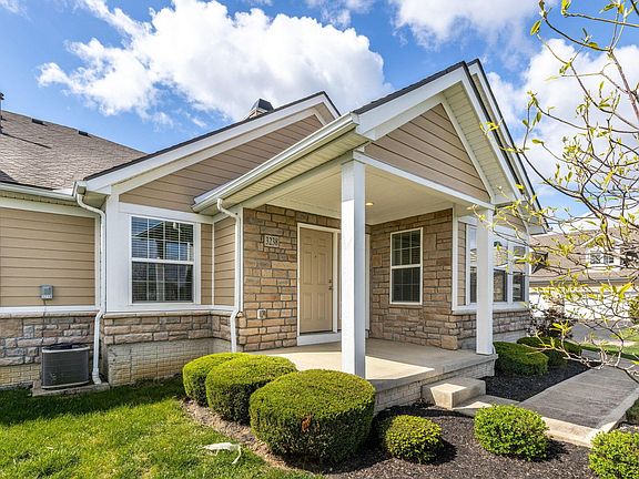 2nd image of 3238 Rossmore Cir