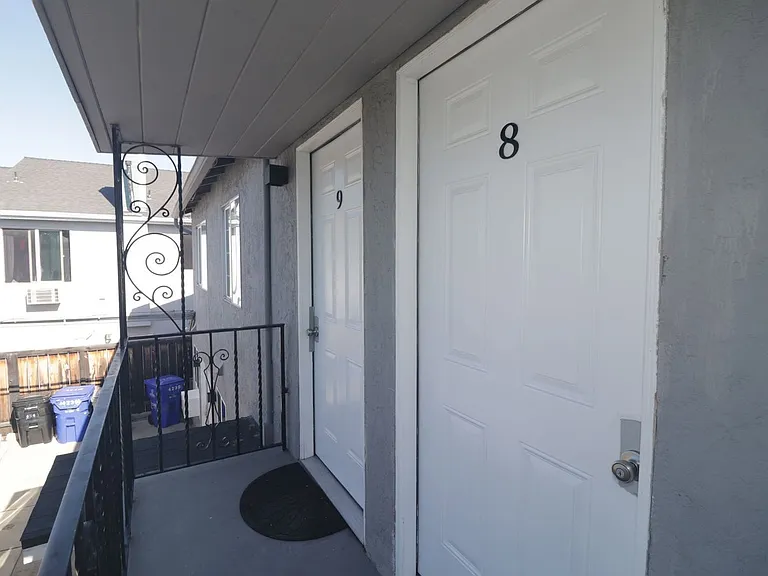 4239 Swift Ave — Photo 45
