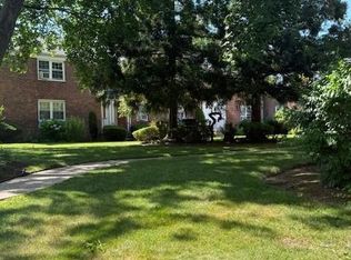 100 Huguenot Ave APT 2A, Englewood, NJ 07631
