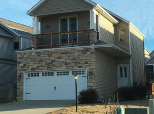 2161 Westminster Cir, Coralville, IA 52241