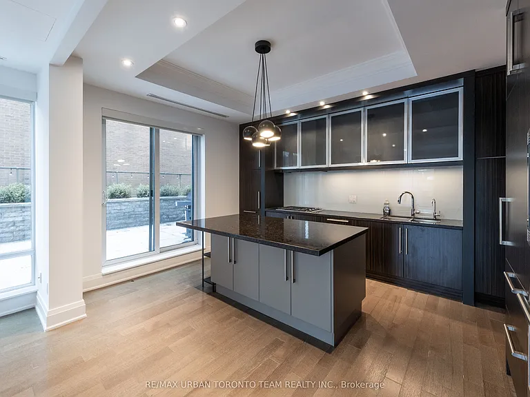80 Yorkville Ave #303 — Photo 12
