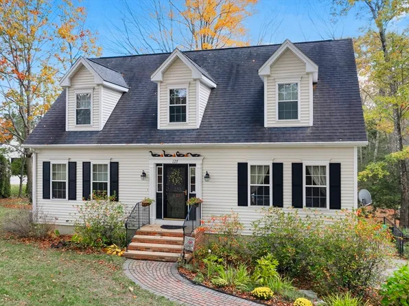 127 McGilpin Rd, Sturbridge, MA 01566