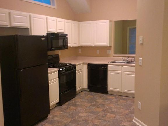 New Kitchen and Appliances