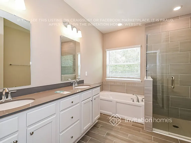 2433 Laylas Way — Photo 14