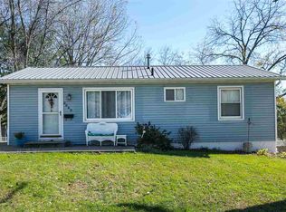 2040 Ellen St, Dubuque, IA 52002