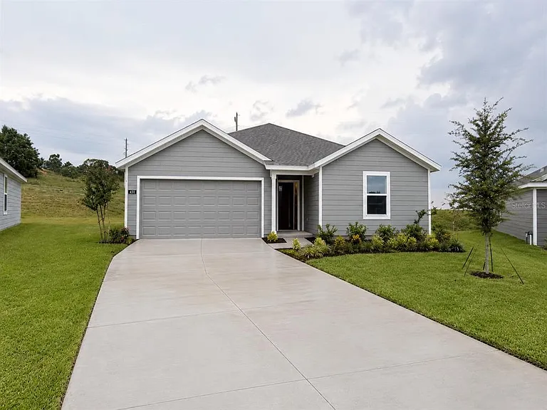 431 Artemis St — Photo 1