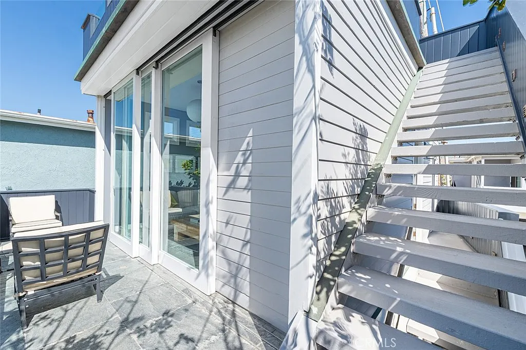 Studio, 500 sqft, $2,950 — Photo 4