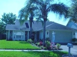 1216 Tuxford Dr, Brandon, FL 33511