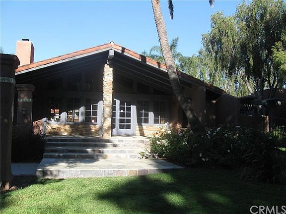 3rd image of 1345 Cabrillo Park Dr APT K16