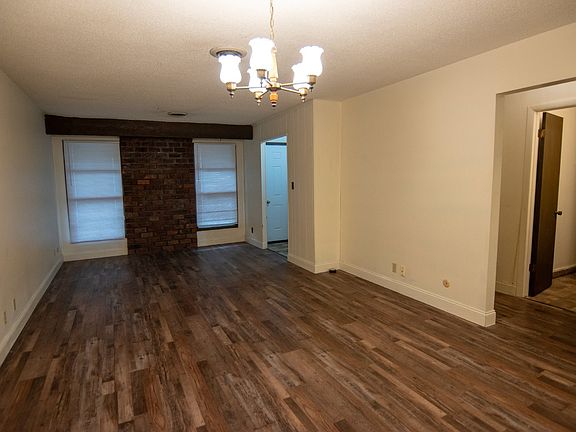 3rd image of 701 Beech St APT B