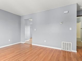 716 W Edwards St #C-1W, Springfield, IL 62704