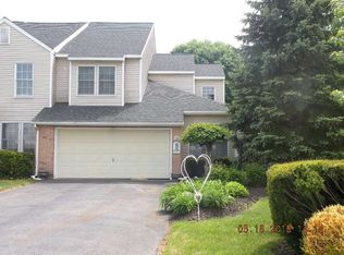 11 A Tupelo Dr, Halfmoon, NY 12065