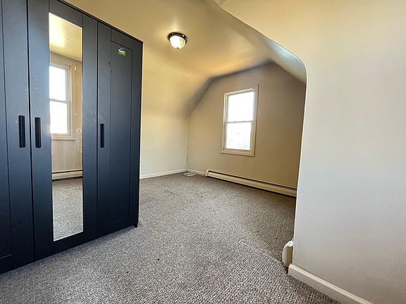 5th image of 46 Pennsylvania Ave Floor 2