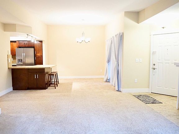 4th image of 1296 Bellevue Way NE APT 4