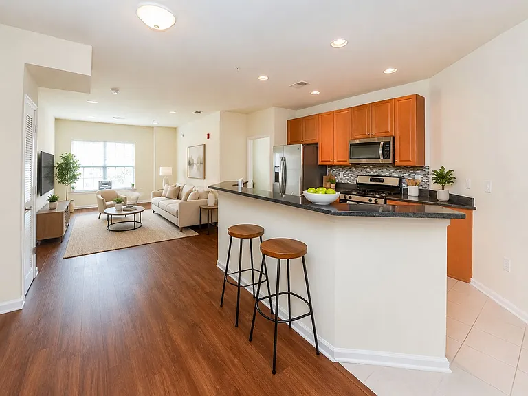 Cranford Crossing Apartment Homes — Photo 3