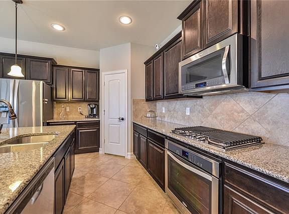3rd image of 2036 Plamera Ln