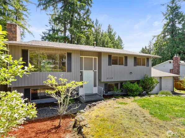 8539 University Point Circle NE, Bremerton, WA 98311