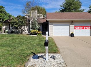 325 Fieldcrest Dr, Swansea, IL