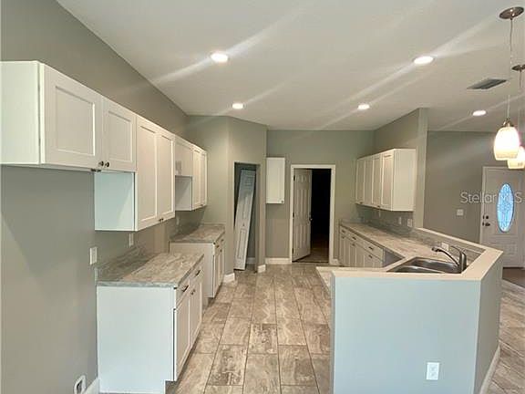 2nd image of 213 W 17th St