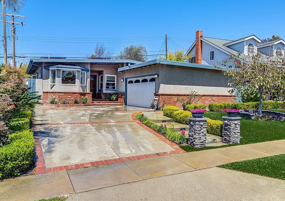 1st image of 701 Balboa Dr