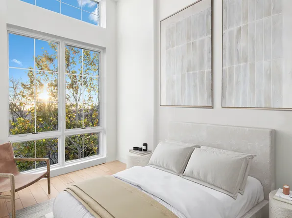 1019 Hancock Street image 7 of 11