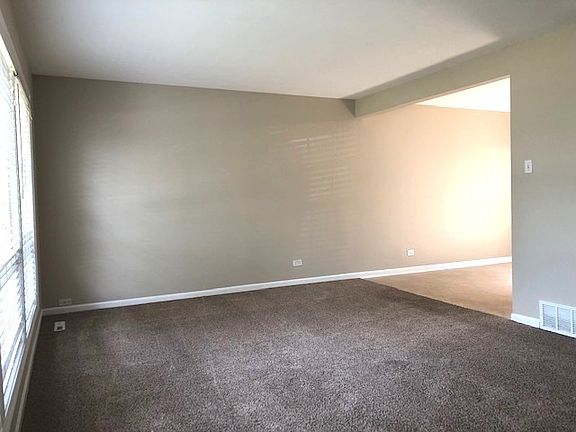 3rd image of 17319 Oketo Ave