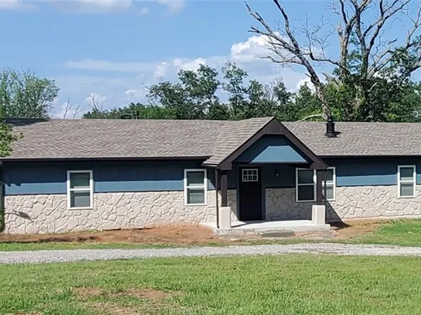 5 Carolyn Dr, McLoud, OK 74851