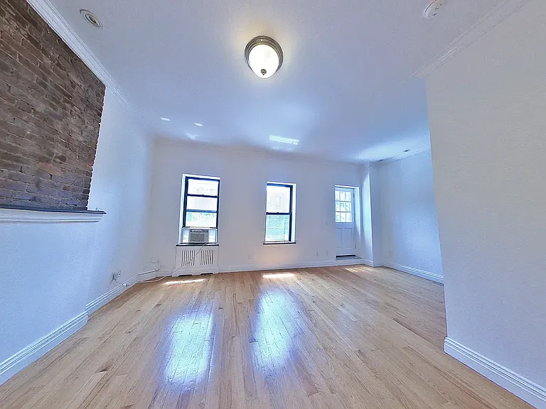 28 W 90th St #4-R — Photo 4