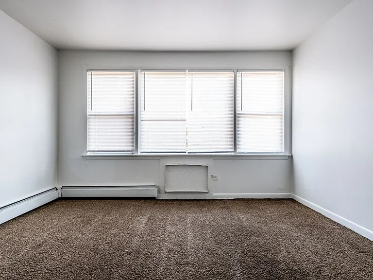 14031 S School — Photo 18
