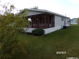 97 Pats Cir W, Bloomfield, NY 14469