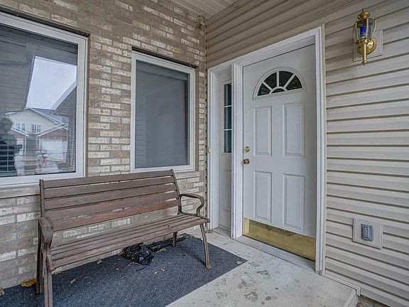 3rd image of 2909 Kentville Dr