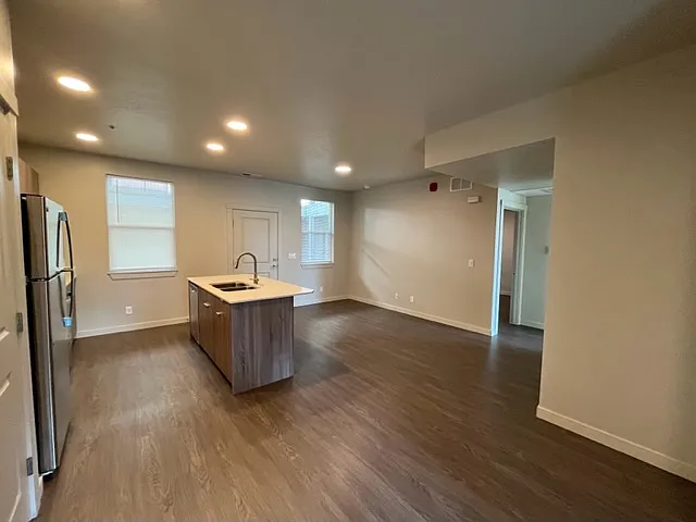 622 Fillmore St #207 — Photo 5