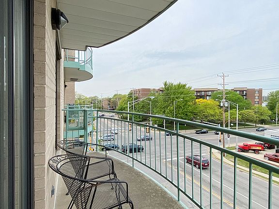 5th image of 4757 Howard St APT 405B
