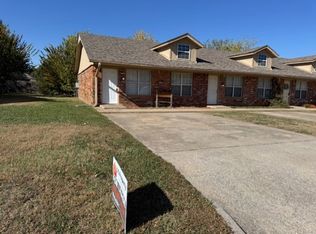 715 N Robin Way, Mustang, OK 73064