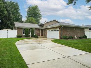 1529 W 74th Ave, Merrillville, IN 46410