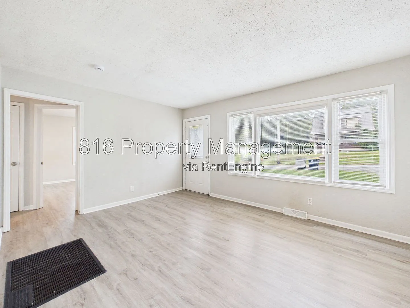 2 bed, 1.0 bath, 750 sqft, $1,250 — Photo 3