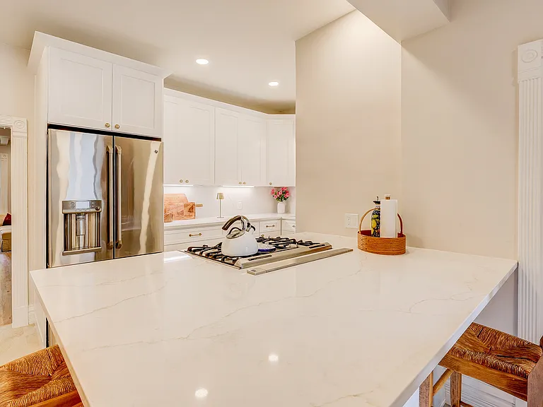 2105 S Fillmore St — Photo 6