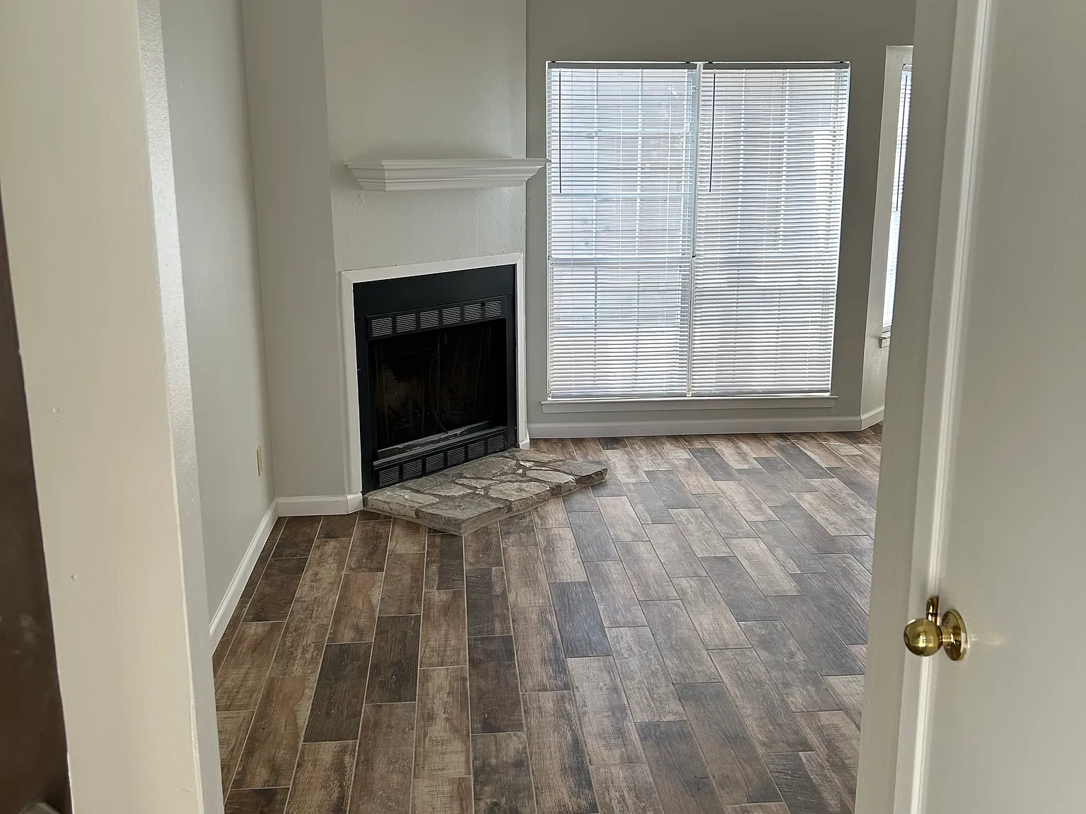2702 Smith Blvd — Photo 2