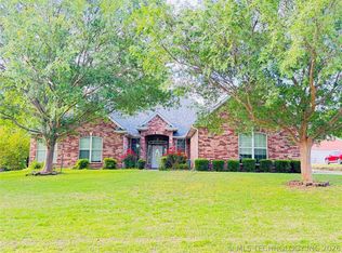 3201 Greenbriar, Durant, OK 74701