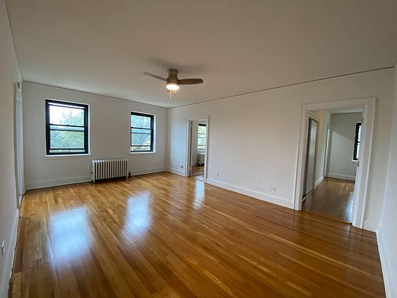 5th image of 63 Wesley Ave #2