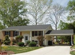 2 Chappel Ct, Ballwin, MO 63021