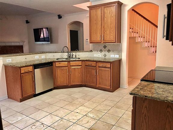 4th image of 4621 Enchanted Isle Ct