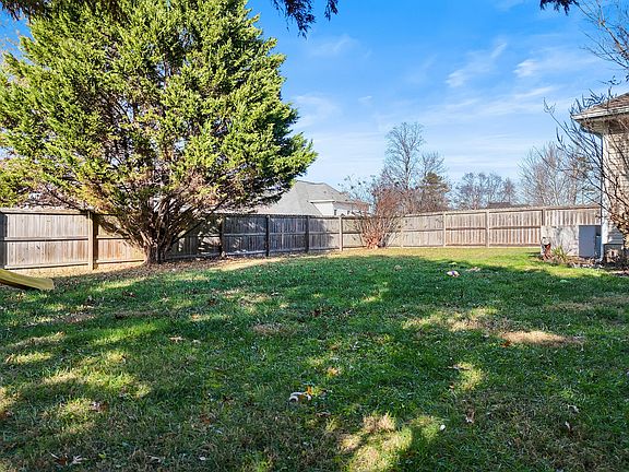 5th image of 2127 Paris Metz Rd