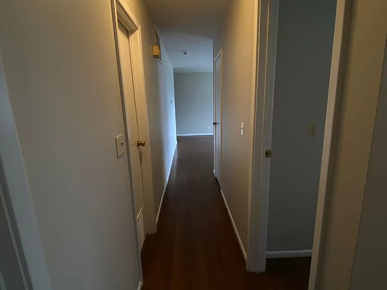 237 Vanderbilt Dr — Photo 6