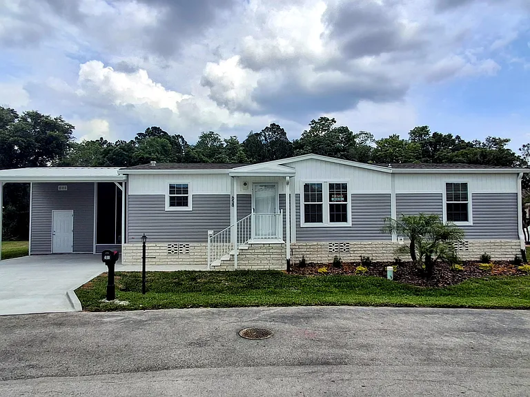 Royal Palm Village — Photo 47