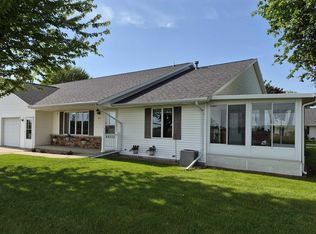 812 Pattee Dr, Waupun, WI 53963